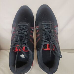 Nike Size 13 DART XII Black/Red Men 831532-006